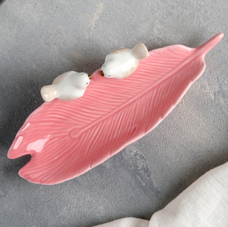 Блюдо «Птички на листочке», 21×8×5 см, цвет розовый